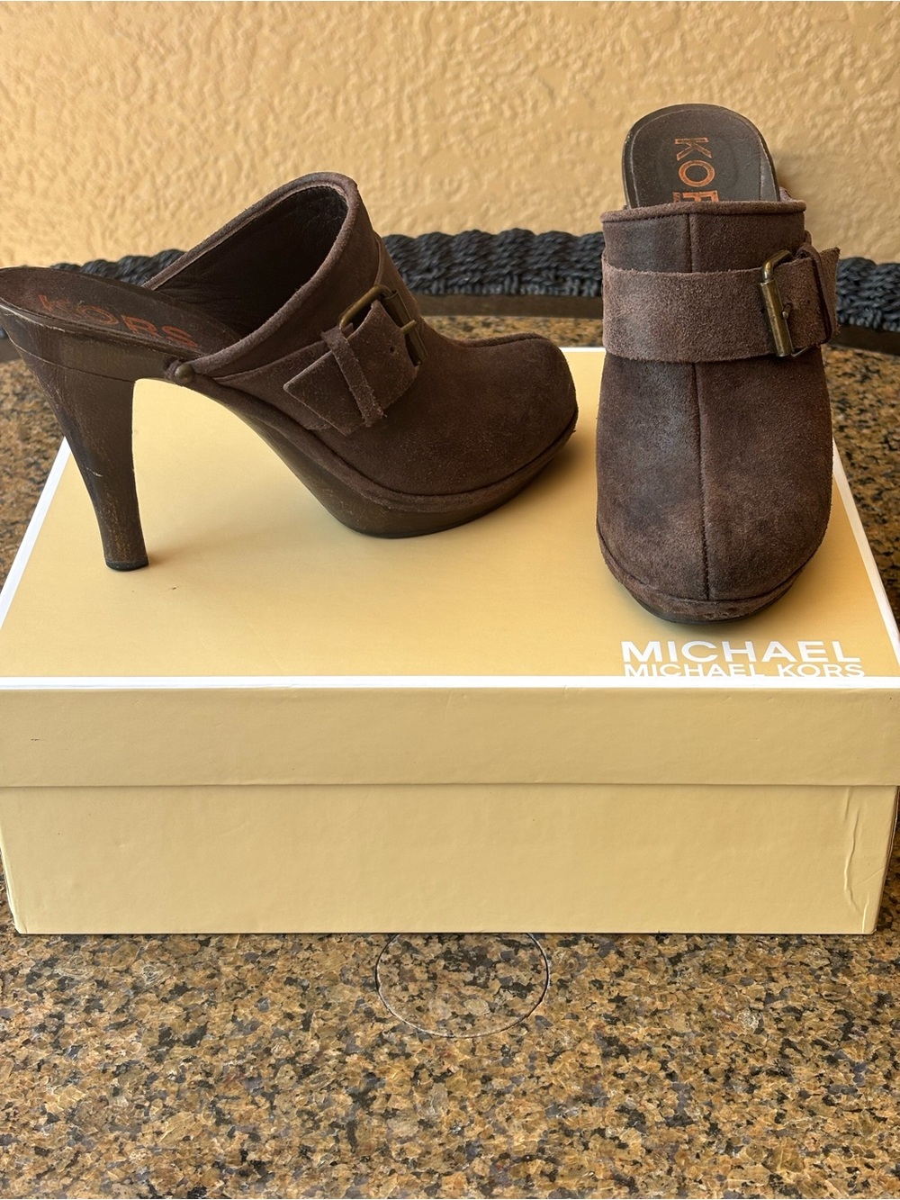 Michael Kors Chocolate Brown Suede Platform Mule Clogs – Size 9